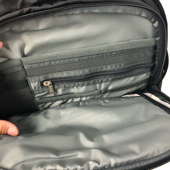 Brand new The North Face Recon Backpack Print - Picture 6 of 7